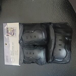 DBX Adult Bike Roller Skate Scooter Black Protective Pad Set